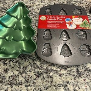 Holiday Cookie Pan an cake Set